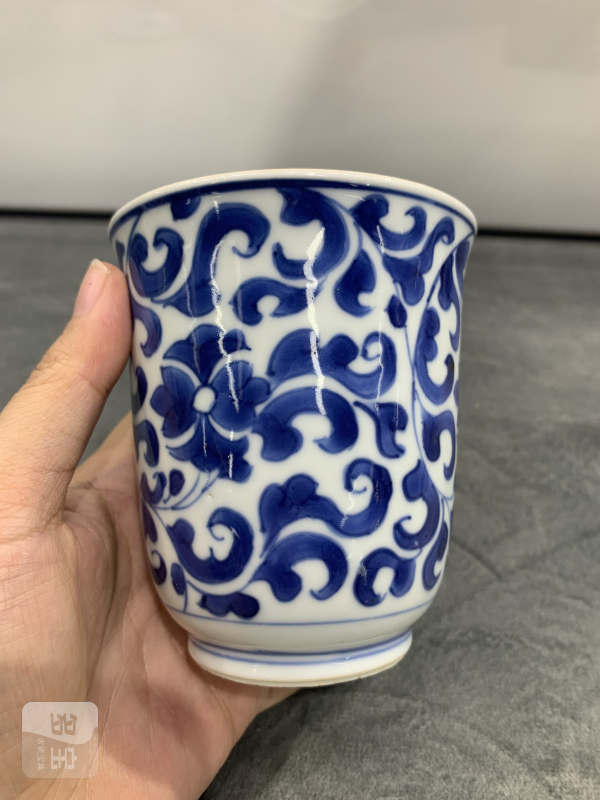 清康熙青花缠枝花卉纹铃铛盖杯 - 图2